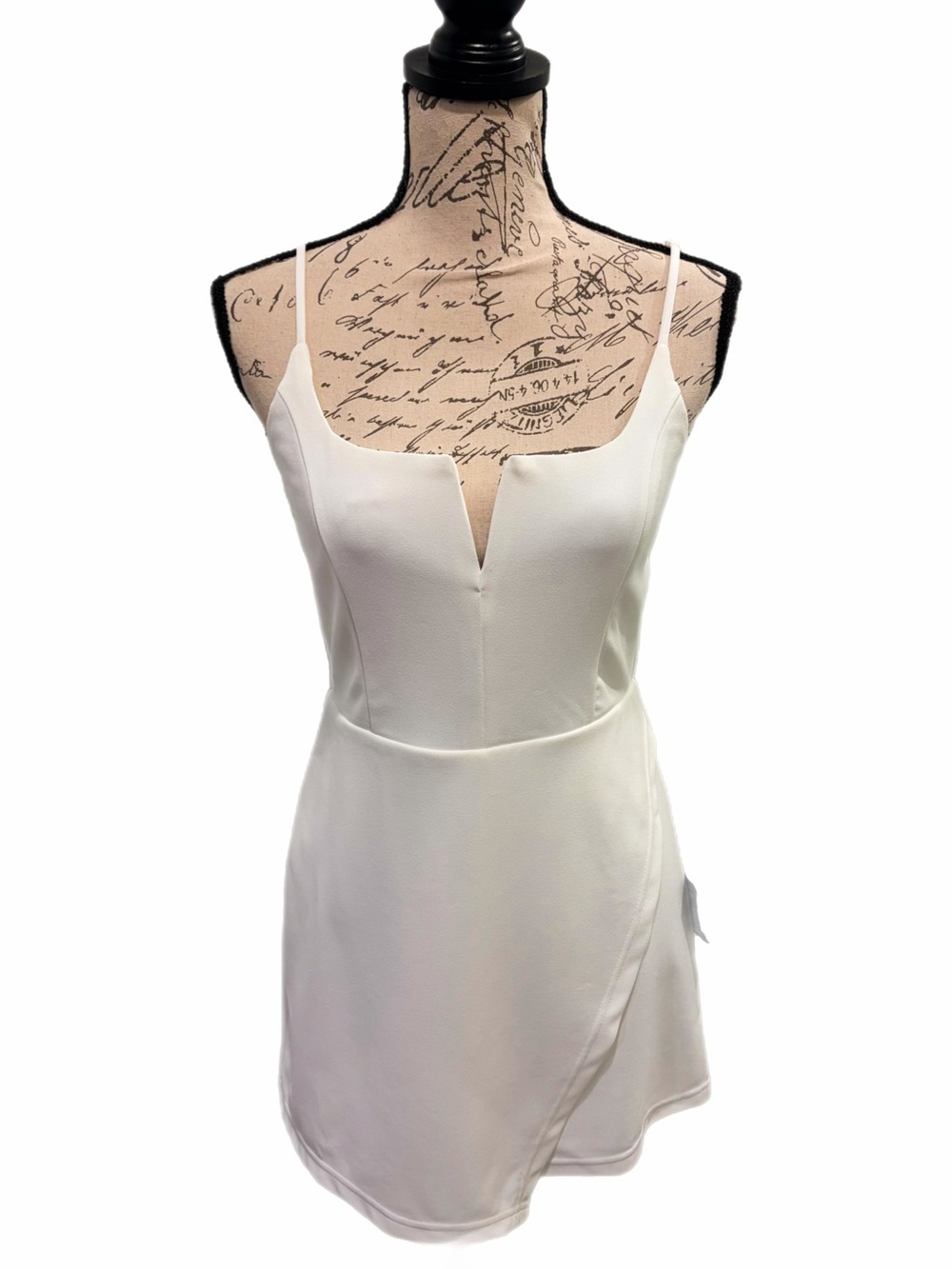 Lulu's Cheers to Chic Notched Sleeveless Faux Wrap Skort Romper White NWT Sz M
